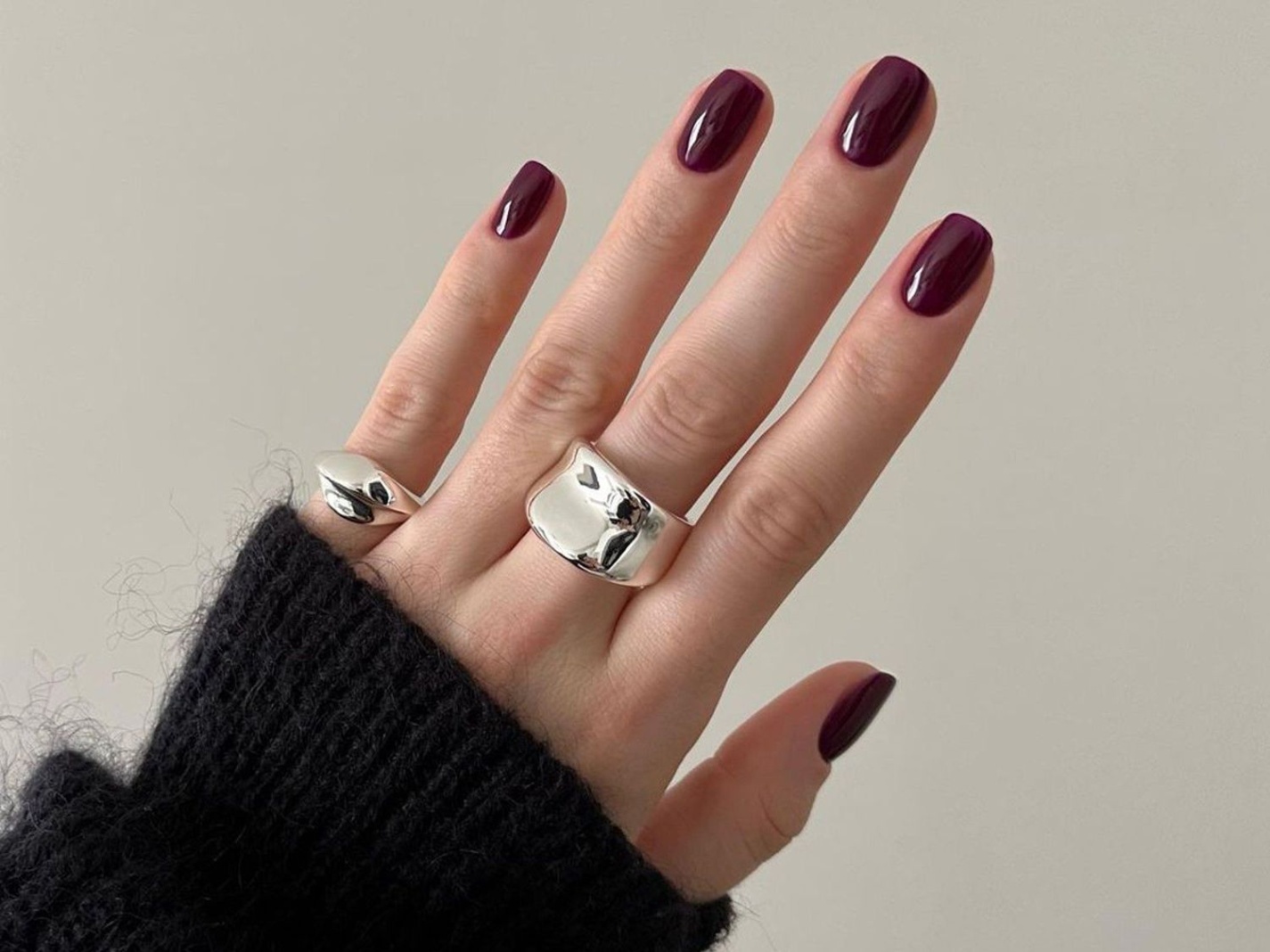 burgundy nails with design Niche Utama Home  Burgundy Nail Ideas That Bring Autumn to Your Fingertips