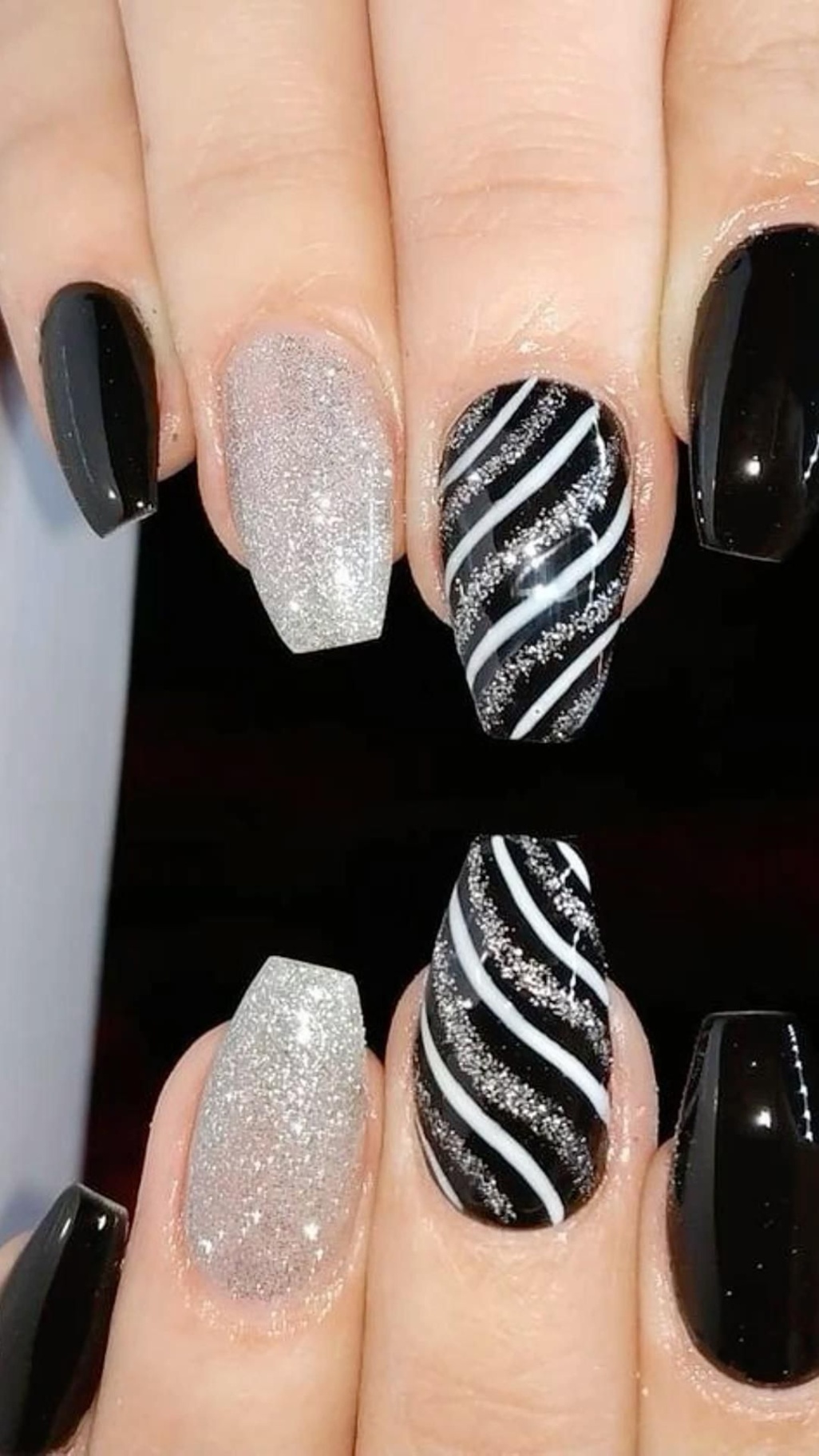 black and silver nail designs Niche Utama Home Pin by Rebecca Handley on Nail ideas  Nail designs glitter, Nail