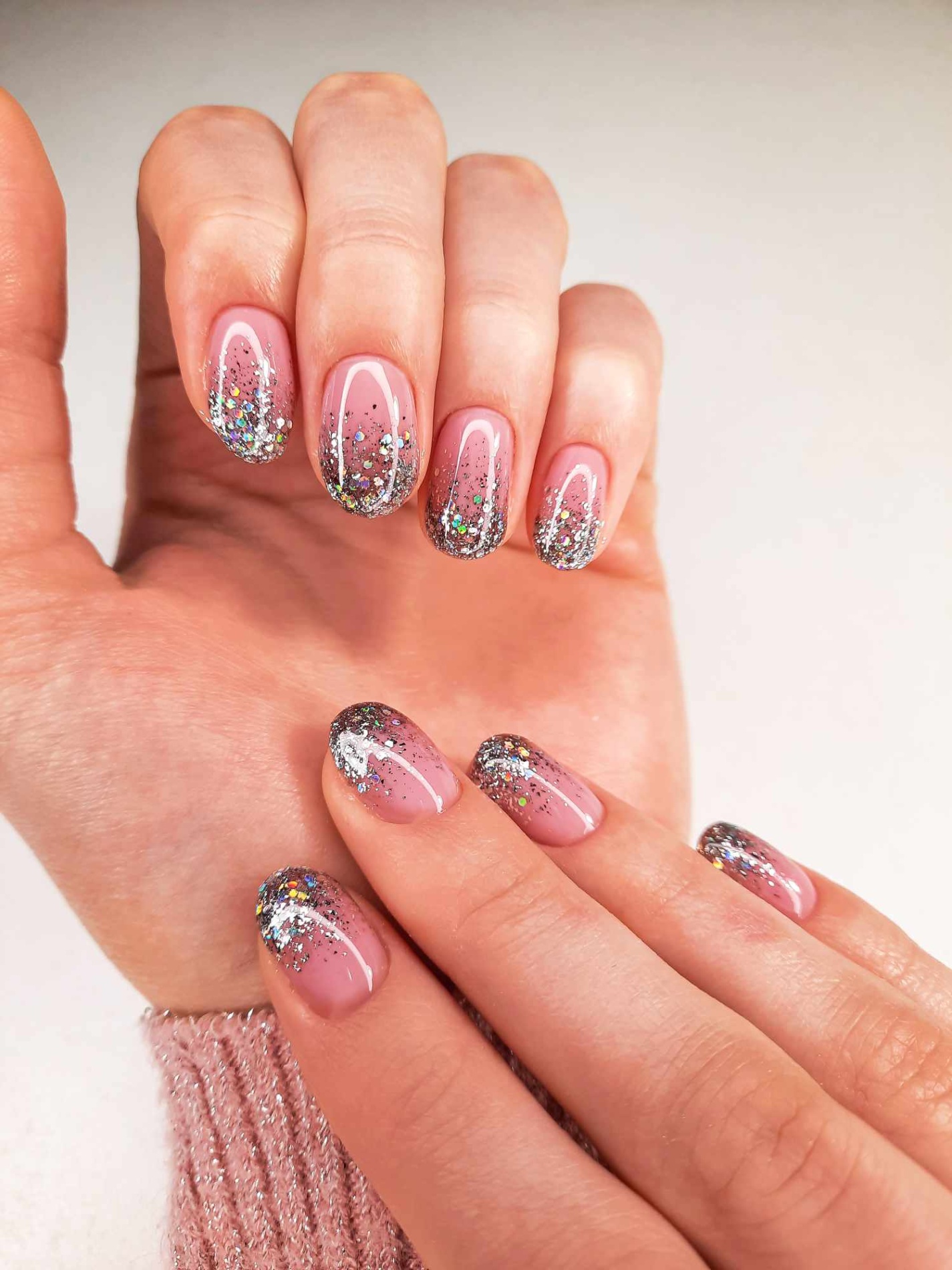 ombre nails nail designs 2022 Niche Utama Home These  Glitter Ombré Nails Will Steal The Show Every Time
